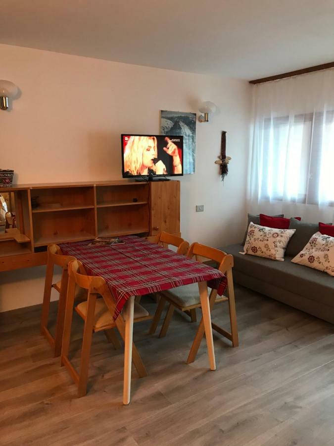 Sweet Apartment Брей-Червінія Екстер'єр фото